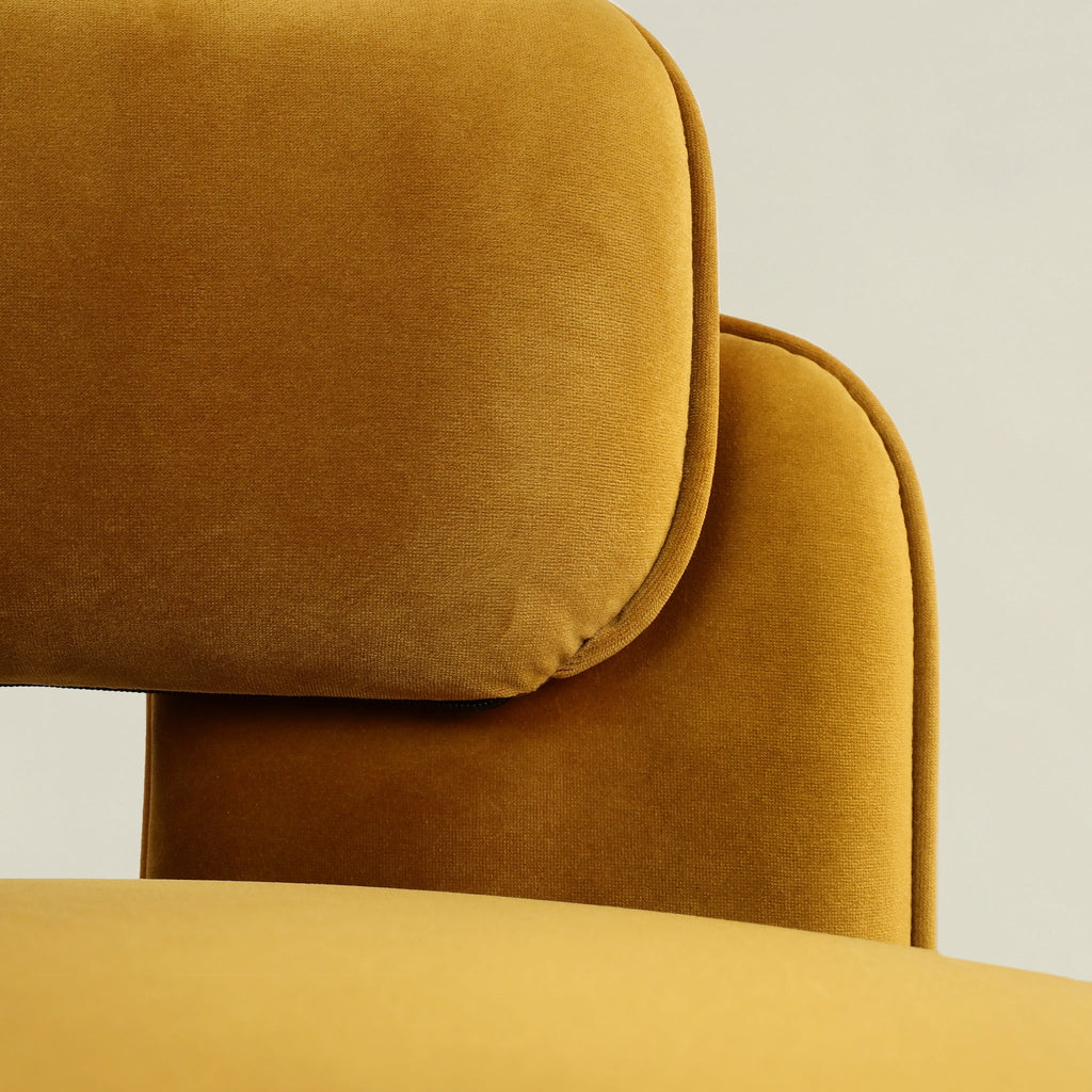 Bassett Armchair Lounge Chair